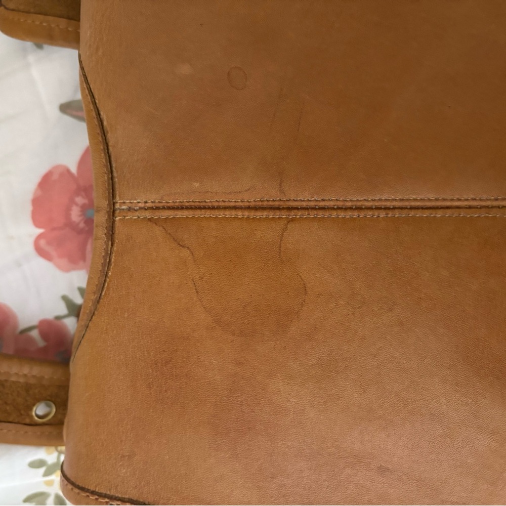 Vintage Coach NYC Crescent Bag. - Picture 5 of 6